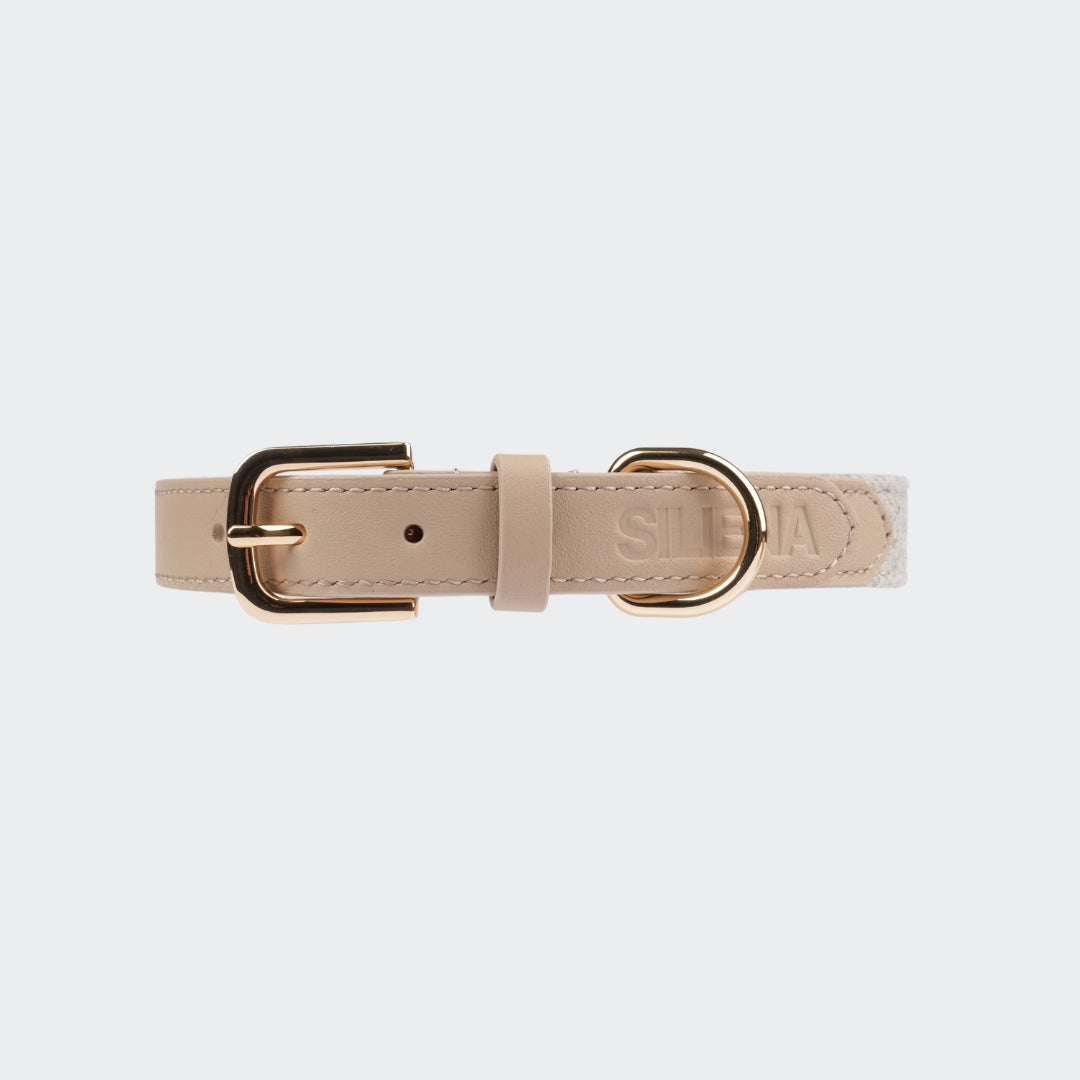 Hundehalsband in Light Beige von SILENA Echtleder, goldene D-Ring-Schnalle, Vorderansicht.